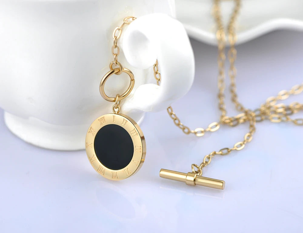 Classic Stainless Steel Fine Brand Jewelry Black Acrylic Roman Alphabet Pendant Neckalces Bridal Wedding Jewelry YN18023