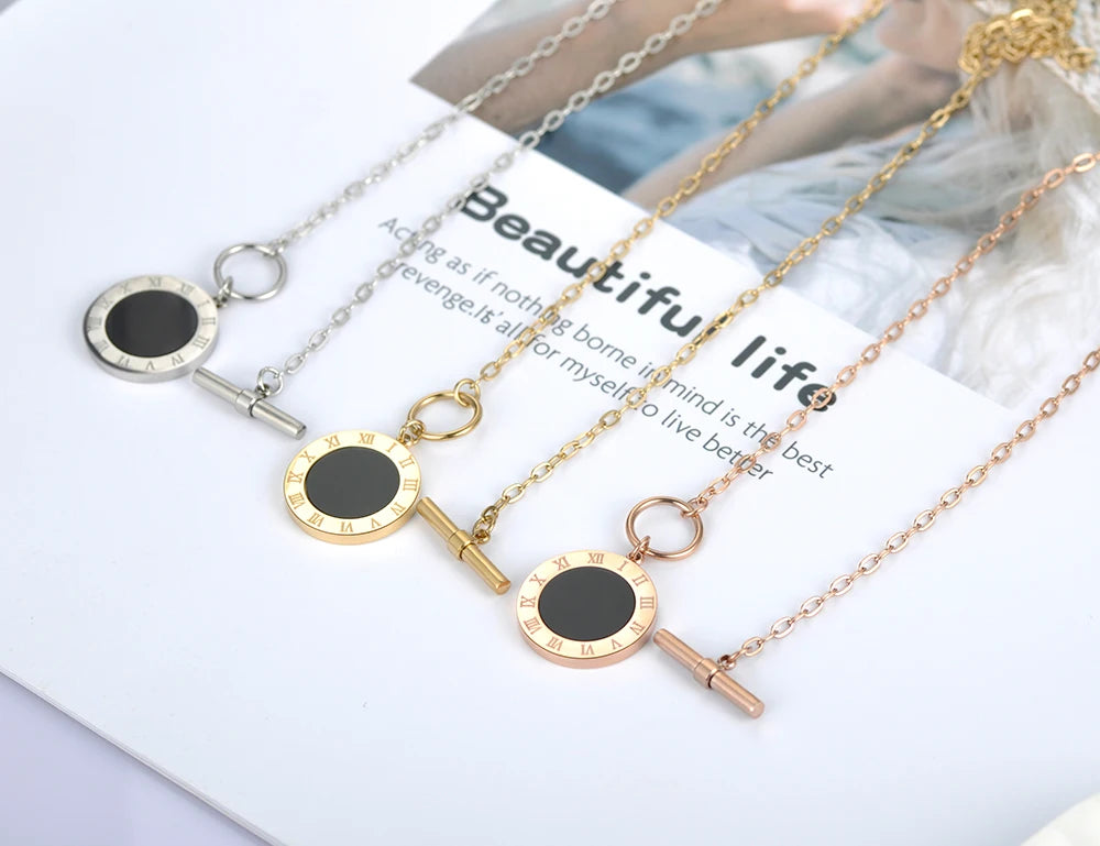 Classic Stainless Steel Fine Brand Jewelry Black Acrylic Roman Alphabet Pendant Neckalces Bridal Wedding Jewelry YN18023