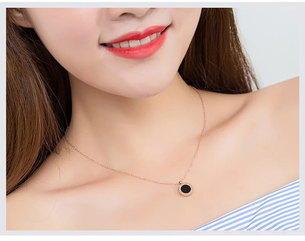Classic Roman Numerals Black White Shell Pendant Necklaces Jewelry Stainless Steel Chokers Necklace For Women BN18019